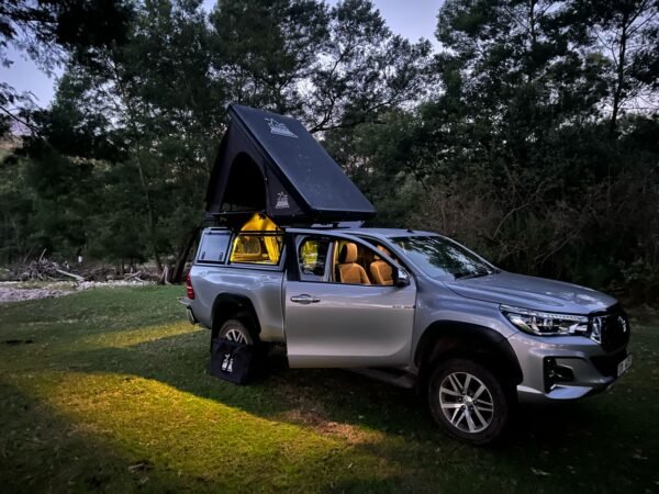 Cloud Camper Easy Set Up Waterproof Slimline Car Hardshell Rooftop Tent 4x4 Off-road Camping Hard Shell Roof Top Tent